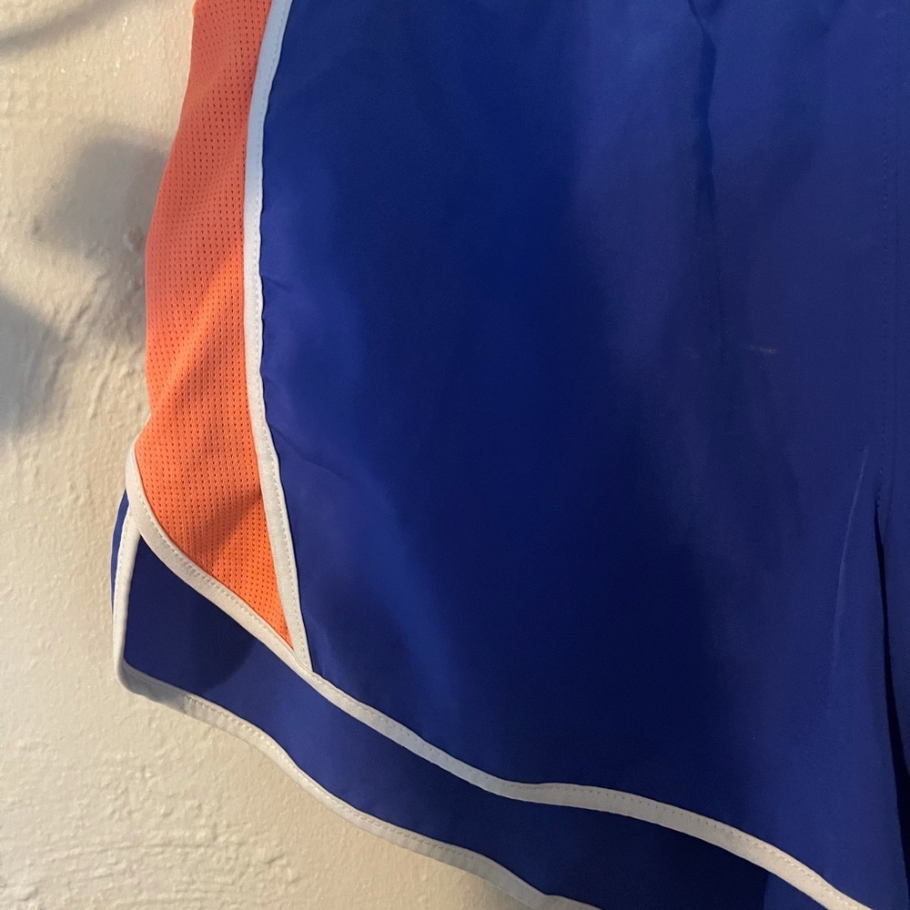 The North Face Shorts - Picture 6 of 6